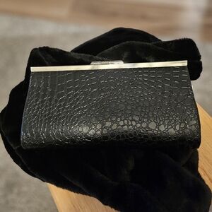 Selini New York – Black Faux Leather Croc Evening Bag/Clutch